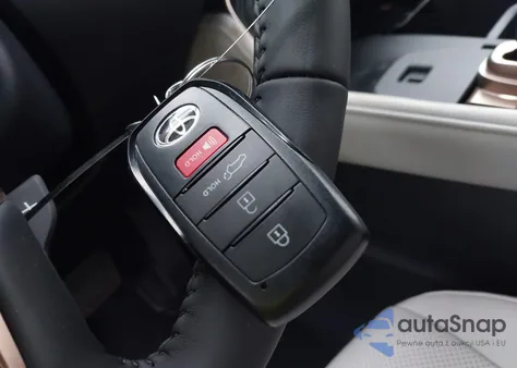 2025 Toyota Grand Highlander Hybrid Platinum Max z USA, uszkodzony, nr VIN 5TDADAB5XSS021929